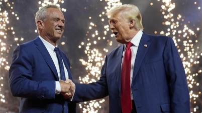អតីតប្រធានាធិបតី Trump ទទួលបានការគាំទ្របន្ថែមពីមនុស្សពិសេសដោយមិនបានរំពឹងទុក