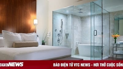 Tại sao kính trong phòng tắm khách sạn đều trong suốt