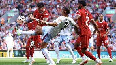 Liverpool vào top 3 Ngoại hạng Anh