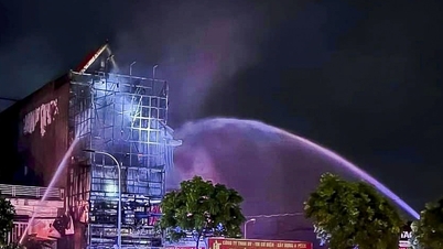 Cháy nhà 4 tầng làm cửa hàng ở Nam Định, 4 người kịp thoát thân