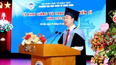 Bài phát biểu của tiến sĩ Trường ĐH Kinh tế Quốc dân trong ngày tốt nghiệp nhắc đến 3 từ gây ấn tượng
