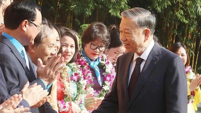 General Secretary and President To Lam meets 150 typical examples of good advice and good service