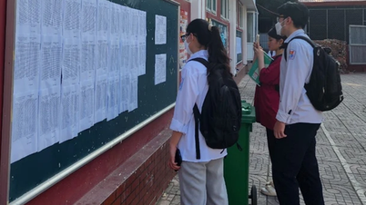Phụ huynh bức xúc vì trường không cho học sinh lớp 9 thi vào trường công lập