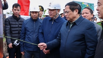 Thủ tướng Chính phủ kiểm tra tiến độ dự án đường dây 500 KV