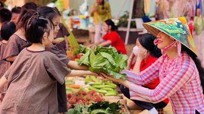 ជំនួសឱ្យបុណ្យ Halloween សាលាមត្តេយ្យមានពិធីបុណ្យរឿងនិទាន ល្បែងប្រជាប្រិយ