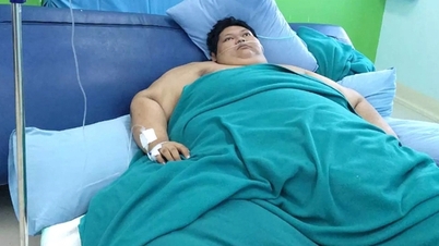 Bệnh nhân béo phì nặng 300 kg qua đời