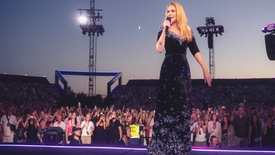 Adele wears Cong Tri dress in the biggest residency show on the planet