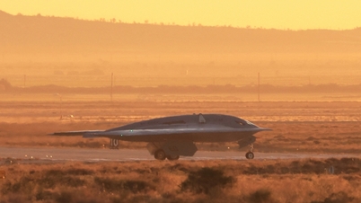 យន្តហោះទម្លាក់គ្រាប់បែក B-21 Raider ថ្មីរបស់អាមេរិក ធ្វើការហោះហើរលើកដំបូងរបស់ខ្លួន។