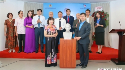 Nhà báo Nguyễn Đức Cảnh