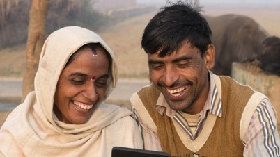Super Cheap Phones and Plans Bring Internet to Rural India