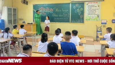 Phụ huynh Hà Nội tố bị trường 'ép' tặng điều hoà, máy chiếu: Phòng GD&ĐT nói gì?