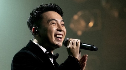 Who is the singer who owns the hit song 'Hello Lam Hong girl' with over 10 million views?