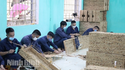 ការផ្លាស់ប្តូររបៀបដែលអ្នកមើលអ្វីៗផ្លាស់ប្តូរជីវិតរបស់មនុស្សបន្ទាប់ពីការស្តារឡើងវិញនូវគ្រឿងញៀន។
