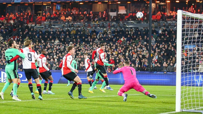 Defender scores two own goals, Feyenoord loses bitterly to Atletico Madrid