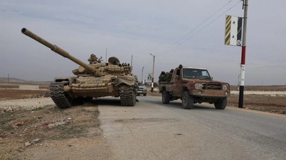 Rebels 50km from Syrian capital, seek to surround Damascus