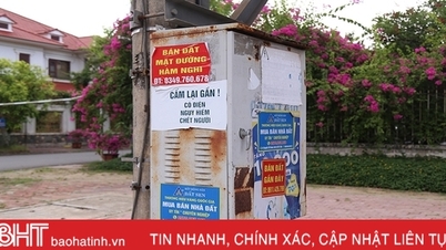 “Rác” quảng cáo tràn lan khắp phố phường Hà Tĩnh
