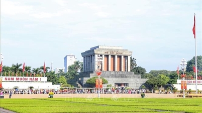 Nearly 33,000 people visited Uncle Ho's Mausoleum on September 2.