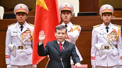 Chief Justice of the Supreme People's Court pledges to try to 'talk less but do more'