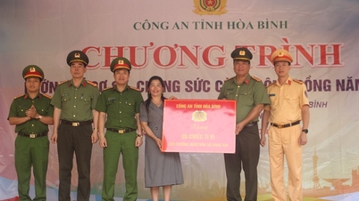 ប្រគល់អំណោយដ៏មានអត្ថន័យជាច្រើនដល់សិស្សានុសិស្សនៅឃុំហាំងគា