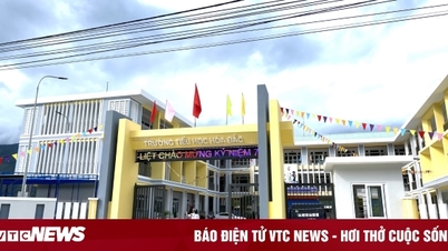 Phụ huynh phản đối sáp nhập trường, hàng chục học sinh không được đi học