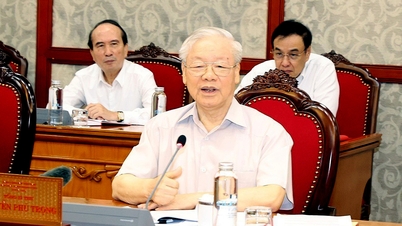 Bộ Chính trị yêu cầu hỗ trợ người dân, doanh nghiệp phục hồi
