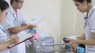 Phải chuyển đổi chứng chỉ hành nghề y sang giấy phép hành nghề