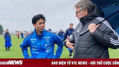 Công Phượng dự bị cả năm ở CLB, vì sao HLV Troussier vẫn gọi lên tuyển Việt Nam?