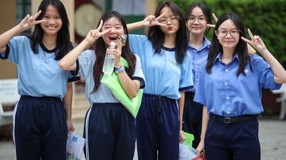 Ho Chi Minh City announces additional recruitment for integrated English 10th grade class