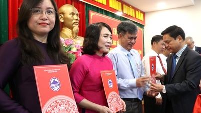 Le rédacteur en chef du journal Phu Yen occupe le poste de directeur du département de l'information et des communications