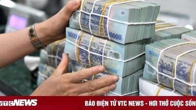 4 major banks simultaneously lower savings interest rates