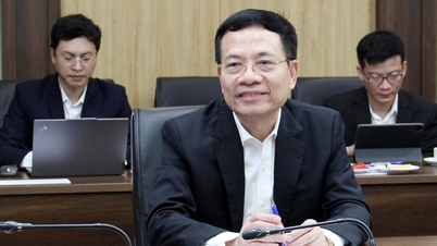 Bộ trưởng Nguyễn Mạnh Hùng: Ngành bán dẫn là ngành công nghiệp nền tảng