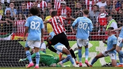 Man City dẫn đầu; Southampton, Leeds và Leicester xuống hạng