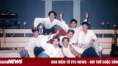 Bang Kieu and Ngoc Anh 3A sadly bid farewell to musician Xuan Phuong.