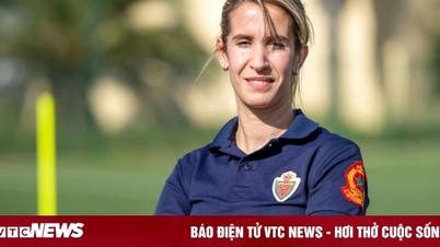 Police referee historic match of Vietnam women's team at World Cup