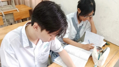 ប្រធានបទអត្ថបទ "របៀបរស់នៅផ្ទាំងក្រណាត់"៖ មេរៀនស្តីពីការបង្អួតខ្លួនច្រើនពេក អាចនាំឱ្យមានអំពើហិង្សាតាមអ៊ីនធឺណិត