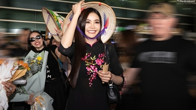 Dàn hoa hậu và á hậu Thái Lan đội nón lá, mặc áo dài đến Việt Nam