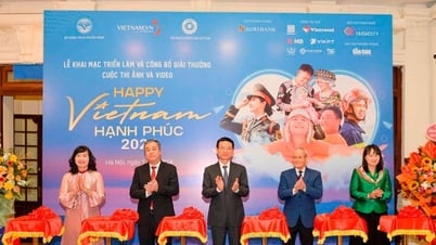 ពិធីបើកការតាំងពិព័រណ៌ និងប្រគល់រង្វាន់ការប្រលង “រីករាយវៀតណាម”