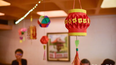 [រូបថត] ពិធីបុណ្យព្រះច័ន្ទដ៏កក់ក្តៅនៅប្រទេសបារាំង
