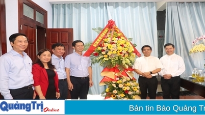 ថ្នាក់ដឹកនាំខេត្ត ទស្សនាមជ្ឈមណ្ឌលធម្មយាត្រាឡាវ៉ាង