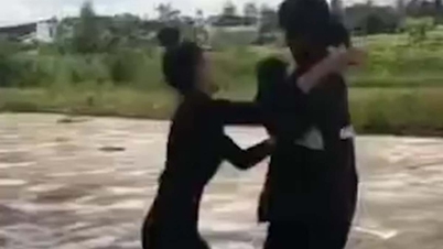 Hai nữ sinh đánh nhau trong ngày nhận lớp