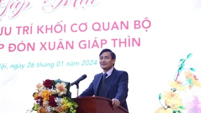 Gặp mặt cán bộ hưu trí Khối cơ quan Bộ TN&MT xuân Giáp Thìn 2024
