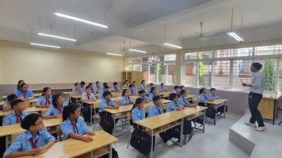 Học sinh TPHCM đồng loạt tựu trường