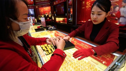 Vì sao công ty vàng thu lợi hàng ngàn tỉ đồng?