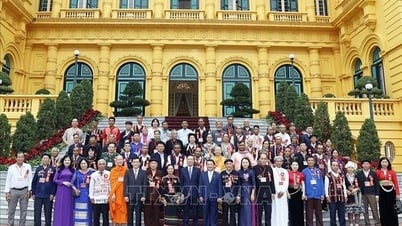 Chủ tịch nước Võ Văn Thưởng gặp mặt người có uy tín tiêu biểu trong đồng bào dân tộc thiểu số