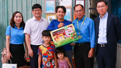 មនុស្ស​កាន់​តែ​វាយ​គ្នា​កាន់​តែ​ច្រើន​ត្រូវ​គេ​ជិះជាន់​និង​បណ្តេញ​ចេញ។