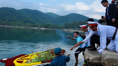 Tri ân, tưởng niệm các anh hùng liệt sĩ tại Bến tàu Không số Vũng Rô