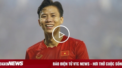 Quang Hai រកបានប៉េណាល់ទី Que Ngoc Hai រកបានគ្រាប់ដំបូងក្រោមការដឹកនាំរបស់គ្រូបង្វឹក Troussier