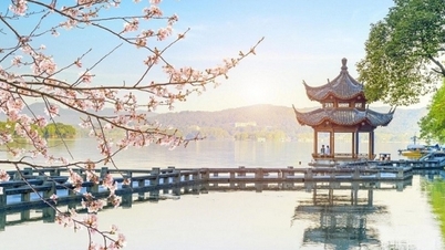ធ្វើដំណើរជុំវិញ Zhejiang រីករាយនឹងកំណាព្យ និងគំនូរ