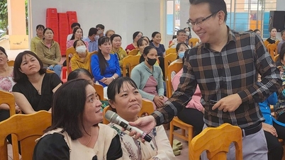 ឪពុកម្តាយរៀនពីរបៀបធ្វើជាមិត្ត ដើម្បីជ្រើសរើសអាជីពជាមួយកូន