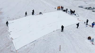 China covers glaciers with blankets to prevent melting